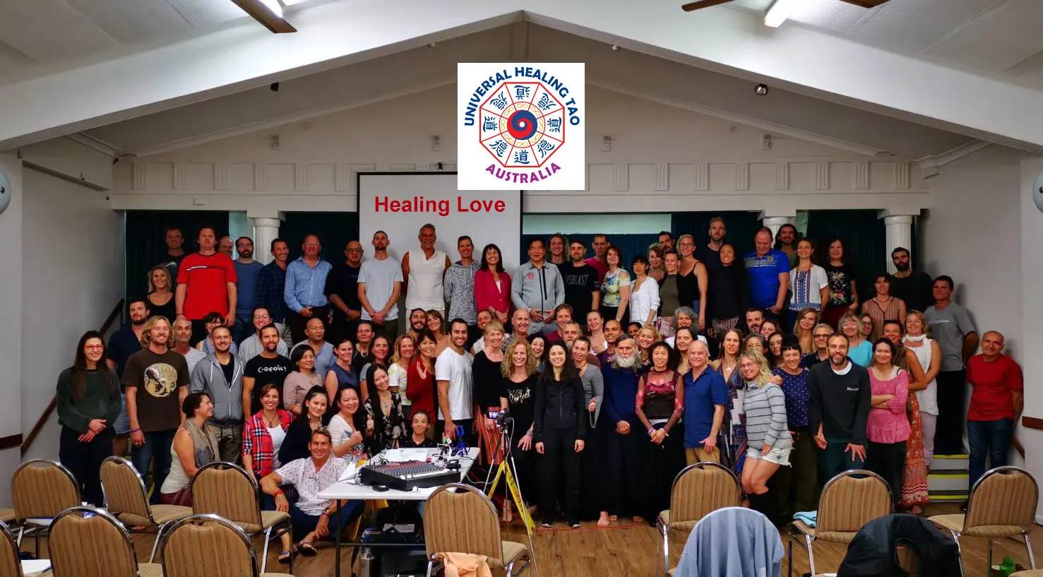 Join Mantak Chia Healing Events - Healing Tao Australia. Master Mantak Chia training his group of students in 2019